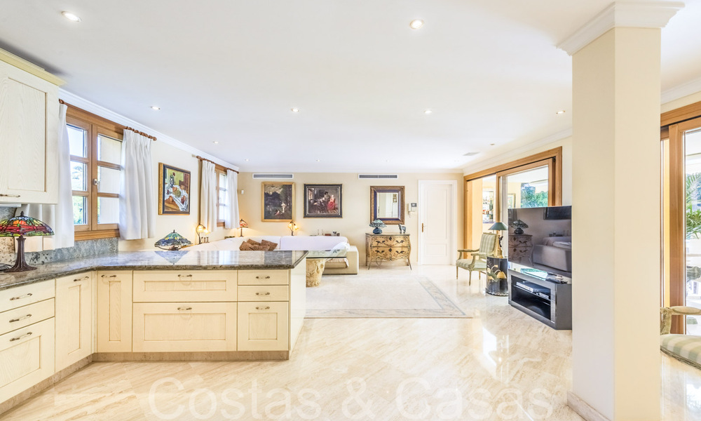 Traditionele luxevilla met Andalusisch charme te koop in Las Brisas in Nueva Andalucia’s golfvallei, Marbella 64156