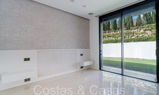 Nieuwe luxevilla met geavanceerde bouwstijl te koop in Nueva Andalucia’s golfvallei, Marbella 64527 