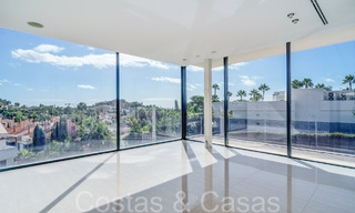 Nieuwe luxevilla met geavanceerde bouwstijl te koop in Nueva Andalucia’s golfvallei, Marbella 64528 