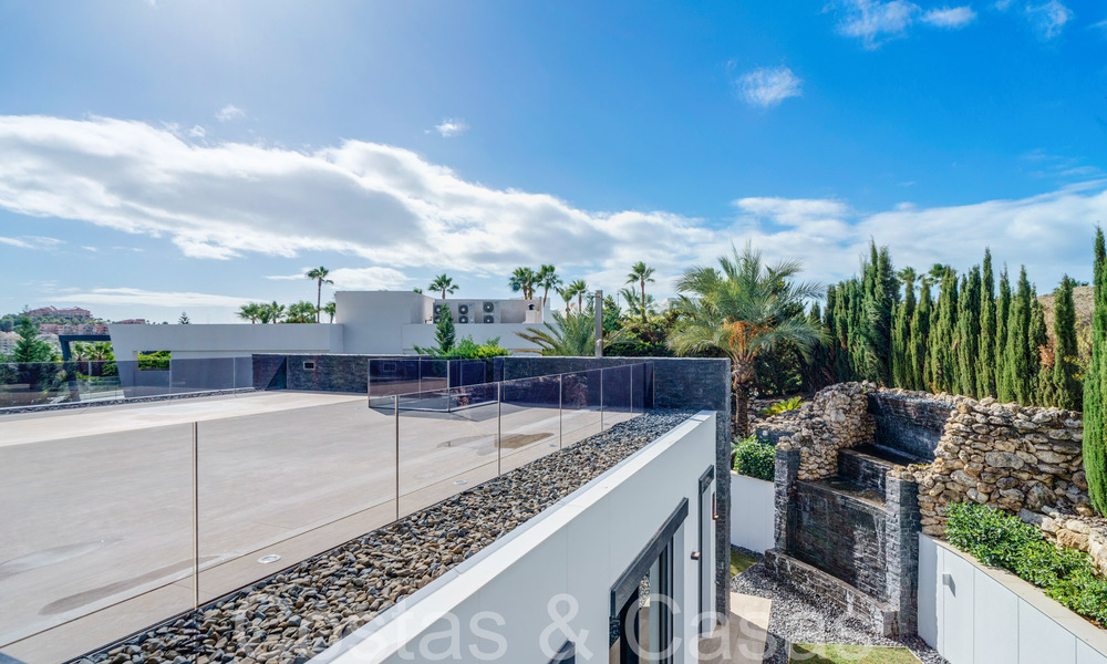 Nieuwe luxevilla met geavanceerde bouwstijl te koop in Nueva Andalucia’s golfvallei, Marbella 64535