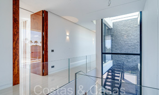 Nieuwe luxevilla met geavanceerde bouwstijl te koop in Nueva Andalucia’s golfvallei, Marbella 64544 