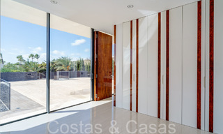 Nieuwe luxevilla met geavanceerde bouwstijl te koop in Nueva Andalucia’s golfvallei, Marbella 64545 