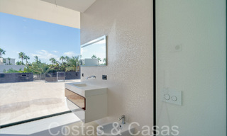 Nieuwe luxevilla met geavanceerde bouwstijl te koop in Nueva Andalucia’s golfvallei, Marbella 64548 