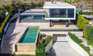 Nieuwe luxevilla met geavanceerde bouwstijl te koop in Nueva Andalucia’s golfvallei, Marbella 64557 