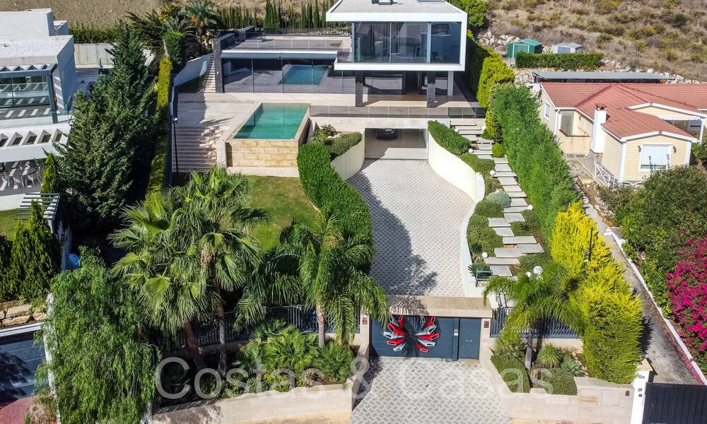 Nieuwe luxevilla met geavanceerde bouwstijl te koop in Nueva Andalucia’s golfvallei, Marbella 64558