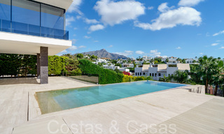 Nieuwe luxevilla met geavanceerde bouwstijl te koop in Nueva Andalucia’s golfvallei, Marbella 64567 
