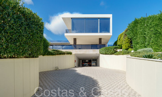 Nieuwe luxevilla met geavanceerde bouwstijl te koop in Nueva Andalucia’s golfvallei, Marbella 64570 