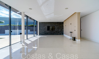Nieuwe luxevilla met geavanceerde bouwstijl te koop in Nueva Andalucia’s golfvallei, Marbella 64581 