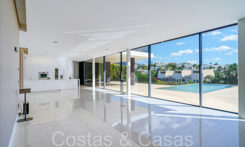 Nieuwe luxevilla met geavanceerde bouwstijl te koop in Nueva Andalucia’s golfvallei, Marbella 64582