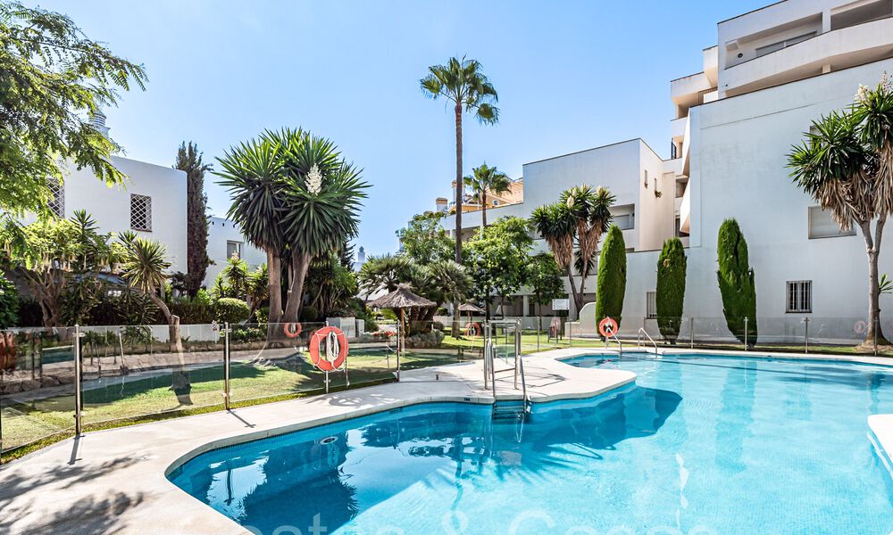 Stijlvol gerenoveerde appartement te koop in gated community in Nueva Andalucia, Marbella 65409