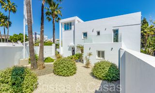 Instapklare, moderne luxevilla te koop omgeven door golfbanen in Nueva Andalucia, Marbella 65513 