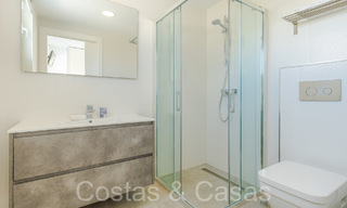 Instapklare, moderne luxevilla te koop omgeven door golfbanen in Nueva Andalucia, Marbella 65521 