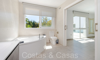 Instapklare, moderne luxevilla te koop omgeven door golfbanen in Nueva Andalucia, Marbella 65525 
