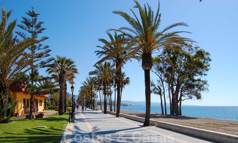 Moderne nieuwbouwappartementen te koop o/e steenworp v/h centrum e/h strand in San Pedro Playa, Marbella 64922