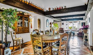Rustieke villa te koop op ruim perceel op de New Golden Mile tussen Marbella en Estepona 65602 