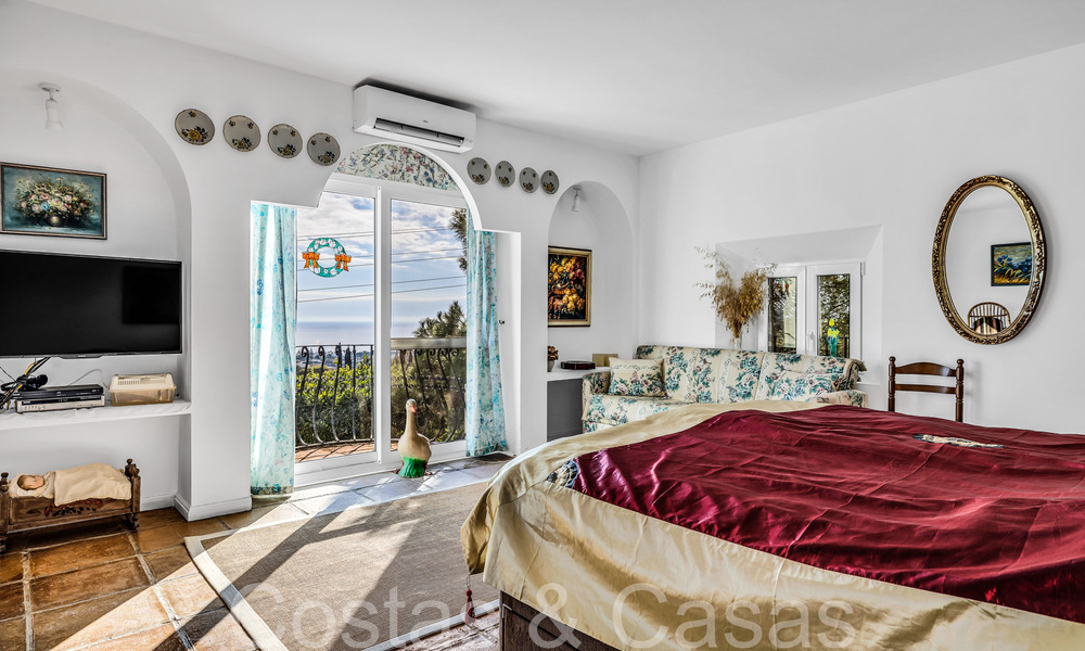 Rustieke villa te koop op ruim perceel op de New Golden Mile tussen Marbella en Estepona 65616