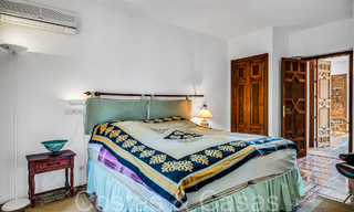 Rustieke villa te koop op ruim perceel op de New Golden Mile tussen Marbella en Estepona 65623 