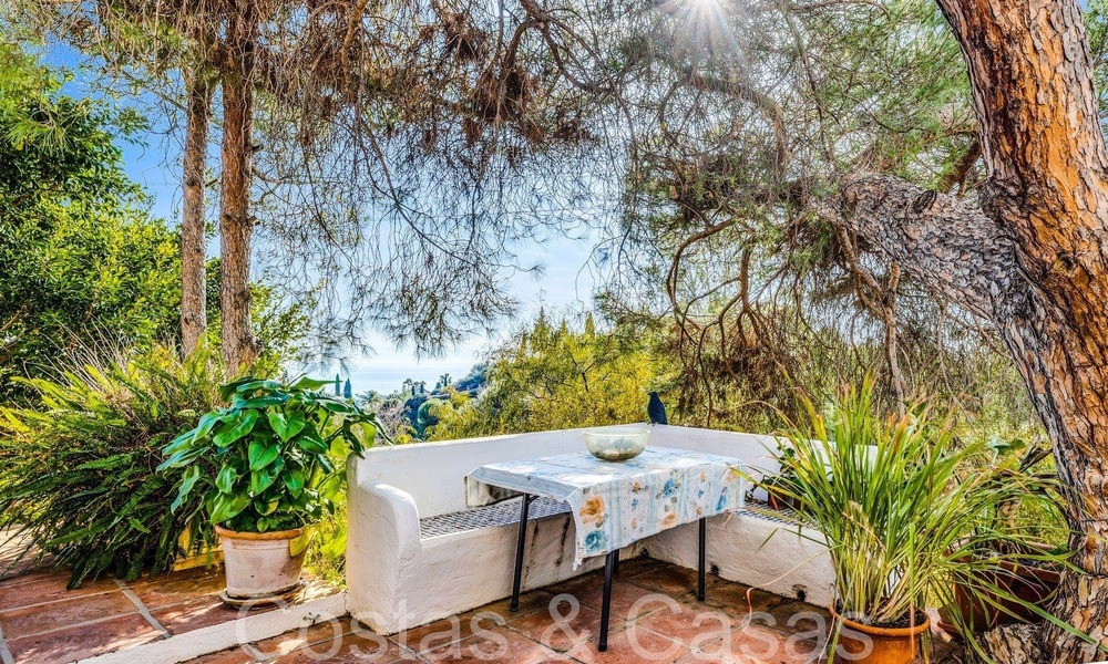 Rustieke villa te koop op ruim perceel op de New Golden Mile tussen Marbella en Estepona 65637