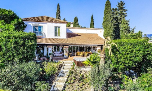 Rustieke villa te koop op ruim perceel op de New Golden Mile tussen Marbella en Estepona 65643