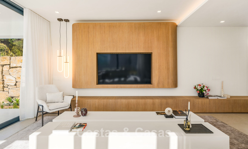 Nieuwe, moderne, vrijstaande luxevilla’s te koop grenzend aan de golfbaan in Estepona 800230
