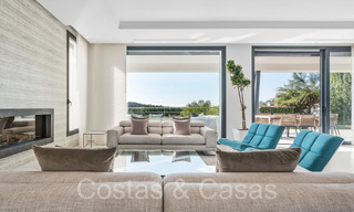 Modernistische luxevilla te koop in een gated urbanisatie in La Quinta, Marbella - Benahavis 65700 