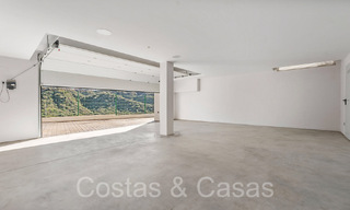 Modernistische luxevilla te koop in een gated urbanisatie in La Quinta, Marbella - Benahavis 65703 