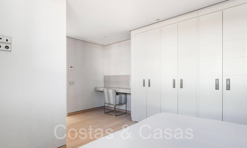 Modernistische luxevilla te koop in een gated urbanisatie in La Quinta, Marbella - Benahavis 65712