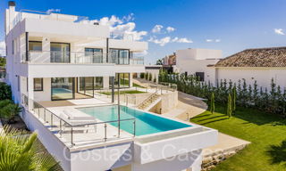 Nieuwe villa met moderne bouwstijl te koop in Nueva Andalucia’s golfvallei, Marbella 65895 