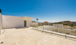 Nieuwe villa met moderne bouwstijl te koop in Nueva Andalucia’s golfvallei, Marbella 65901 