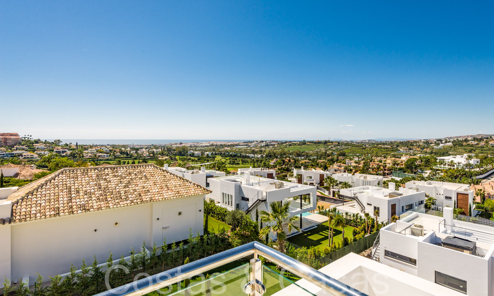 Nieuwe villa met moderne bouwstijl te koop in Nueva Andalucia’s golfvallei, Marbella 65902