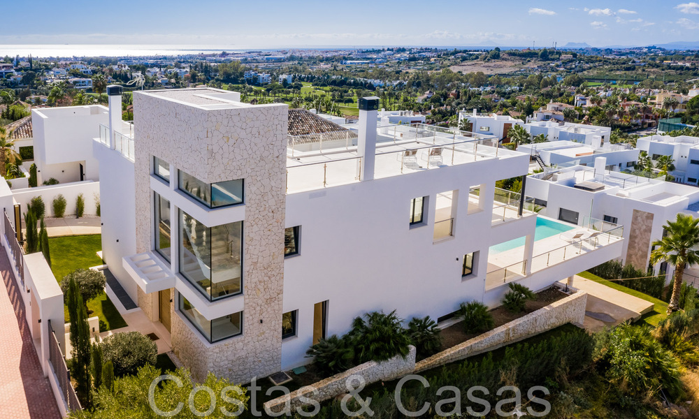Nieuwe villa met moderne bouwstijl te koop in Nueva Andalucia’s golfvallei, Marbella 65936