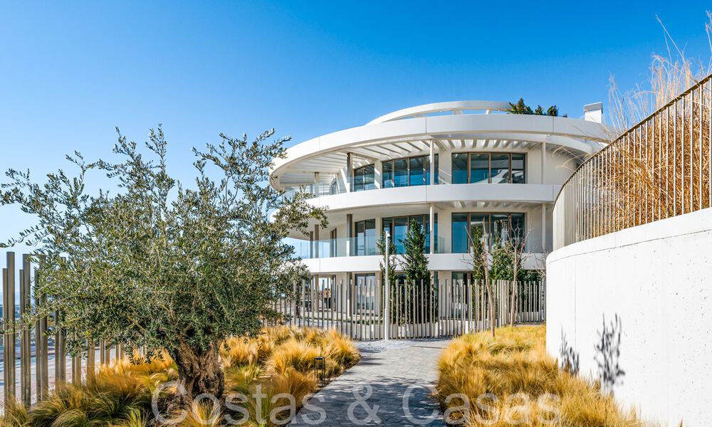 Exclusief innovatief penthouse met panoramisch uitzicht op zee, golf en bergen te koop in Benahavis - Marbella 65881