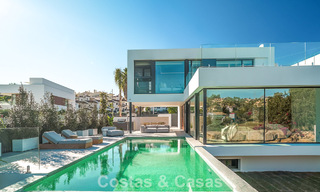 Instapklare, moderne luxevilla te koop grenzend aan de golfbaan op de New Golden Mile, Marbella - Estepona 66408 