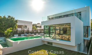 Instapklare, moderne luxevilla te koop grenzend aan de golfbaan op de New Golden Mile, Marbella - Estepona 66409 