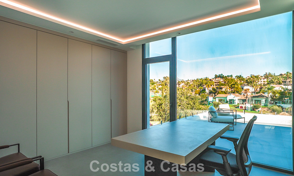 Instapklare, moderne luxevilla te koop grenzend aan de golfbaan op de New Golden Mile, Marbella - Estepona 66413
