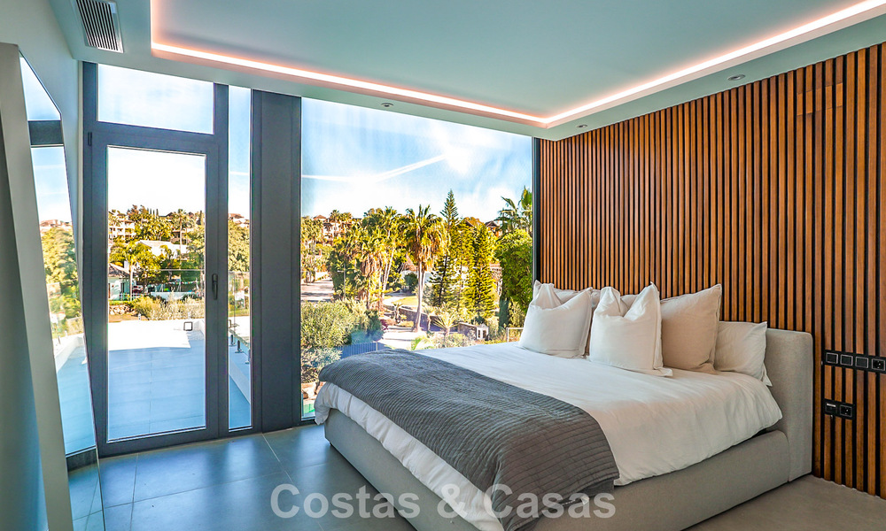 Instapklare, moderne luxevilla te koop grenzend aan de golfbaan op de New Golden Mile, Marbella - Estepona 66415