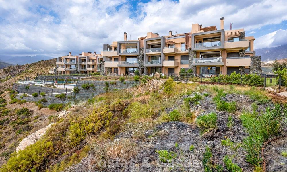 Instapklaar, luxe appartement te koop in een prestigieus golfresort in de heuvels van Marbella - Benahavis 66451