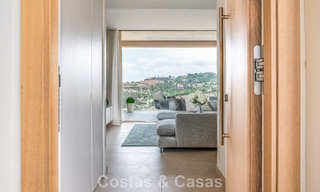 Instapklaar, luxe appartement te koop in een prestigieus golfresort in de heuvels van Marbella - Benahavis 66462 