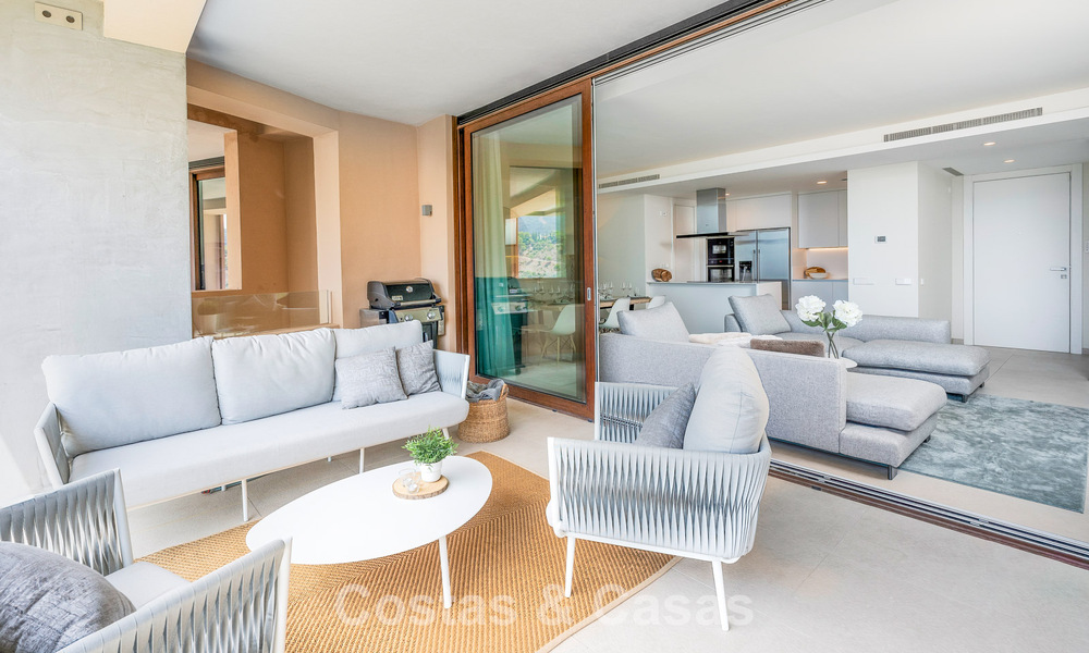 Instapklaar, luxe appartement te koop in een prestigieus golfresort in de heuvels van Marbella - Benahavis 66475