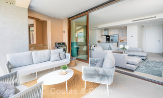 Instapklaar, luxe appartement te koop in een prestigieus golfresort in de heuvels van Marbella - Benahavis 66475 