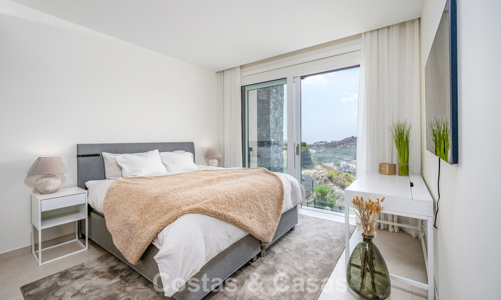 Instapklaar, luxe appartement te koop in een prestigieus golfresort in de heuvels van Marbella - Benahavis 66482