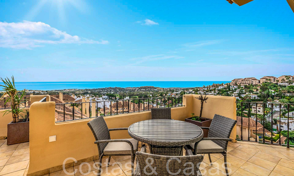 Prachtig dubbel penthouse met zeezicht te koop in een 5-sterren complex in Nueva Andalucia, Marbella 66649