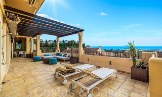 Prachtig dubbel penthouse met zeezicht te koop in een 5-sterren complex in Nueva Andalucia, Marbella 66650 