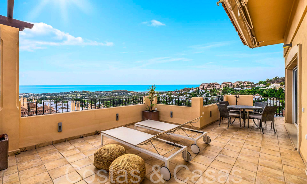 Prachtig dubbel penthouse met zeezicht te koop in een 5-sterren complex in Nueva Andalucia, Marbella 66651