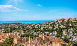 Prachtig dubbel penthouse met zeezicht te koop in een 5-sterren complex in Nueva Andalucia, Marbella 66657 