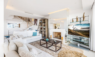 Prachtig dubbel penthouse met zeezicht te koop in een 5-sterren complex in Nueva Andalucia, Marbella 66682 