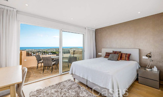Prachtig dubbel penthouse met zeezicht te koop in een 5-sterren complex in Nueva Andalucia, Marbella 66689 