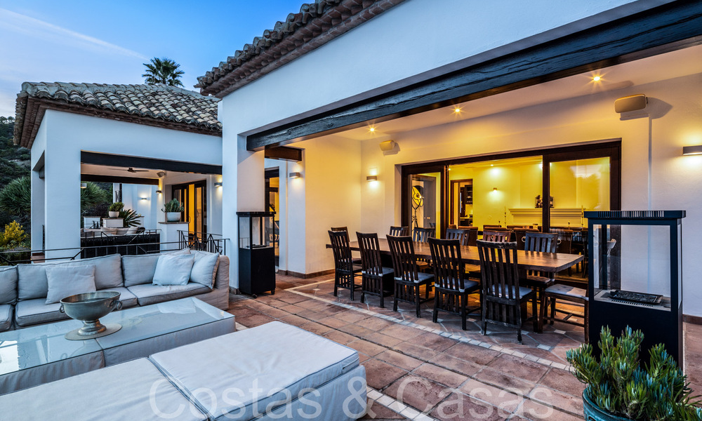 Mediterrane luxevilla te koop met golf- en zeezicht in een gated urbanisatie in La Quinta, Marbella - Benahavis 66704