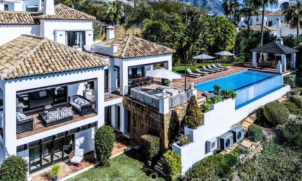 Mediterrane luxevilla te koop met golf- en zeezicht in een gated urbanisatie in La Quinta, Marbella - Benahavis 66731