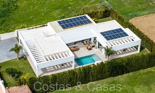 Stijlvolle, moderne gelijkvloerse luxevilla te koop in een golfomgeving nabij Estepona centrum 66744 